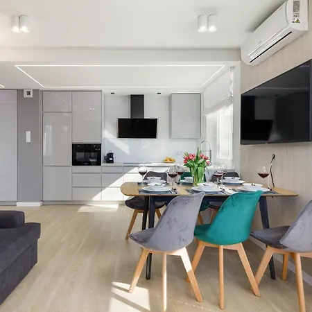 3-bedroom - Lesne Tarasy By Renters Prestige شقة دجيفنوفيك